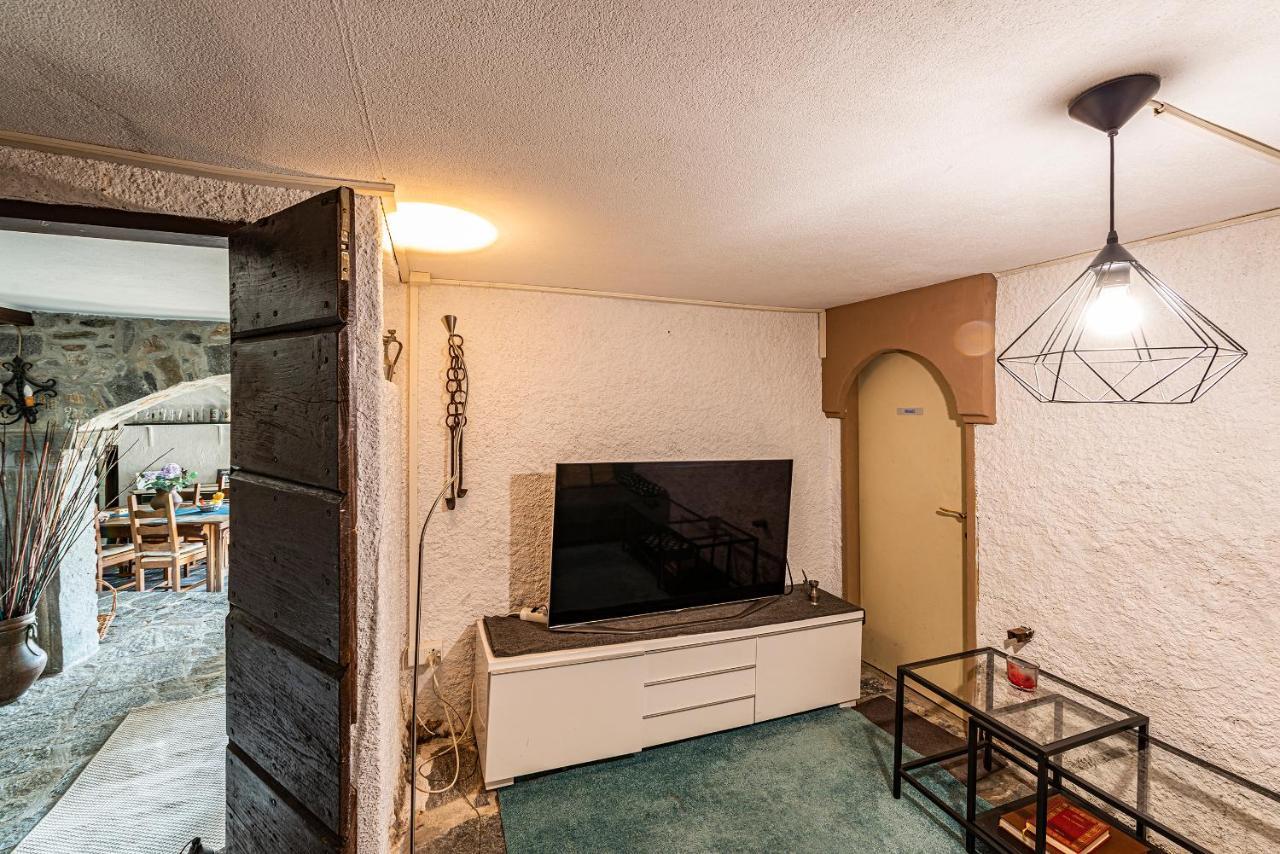 Casa Alma Grotto Apartment Brione sopra Minusio Exterior photo